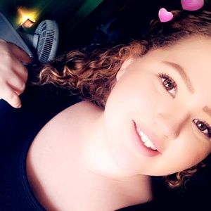 Meet your Posher, Adriana